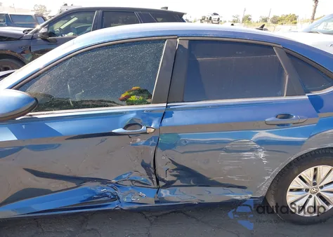 2019 Volkswagen Jetta 1.4T R-Line/1.4T S/1.4T Se z USA, uszkodzony, nr VIN 3VWC57BU7KM051726